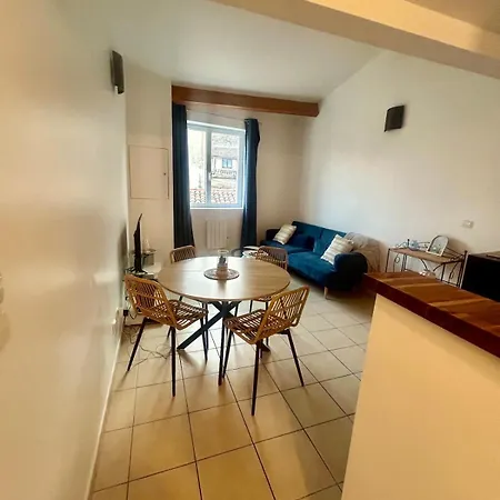 Duplex Climatisé Centre Historique - 3 Guests Appartamento *
